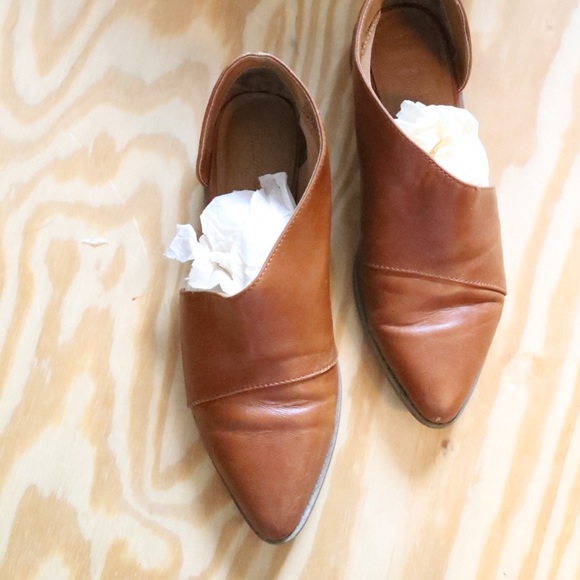 Casual Leather Cut Out Flat - Picture 3 of 11